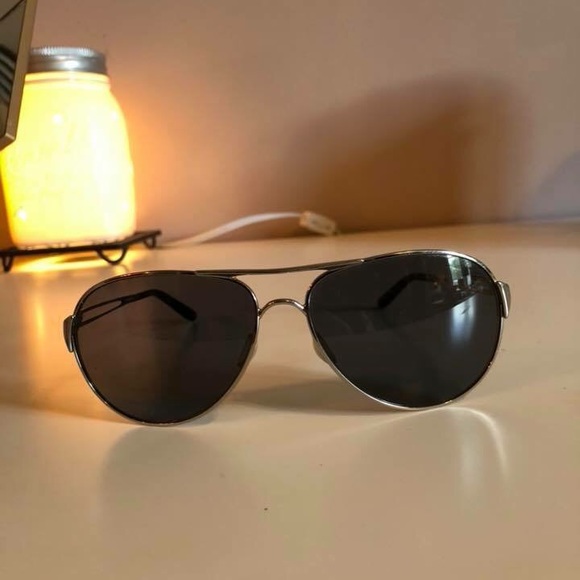 women’s oakley sunglasses - Picture 2 of 4
